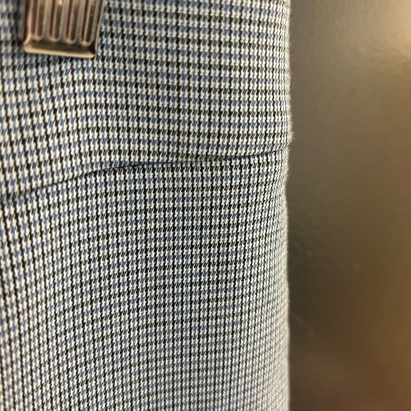 Club Monaco Sz. 8 small checker capri pants great condition - Picture 7 of 9